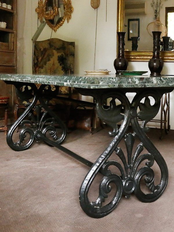 20th century French table in Cast Iron and Marble For Discount