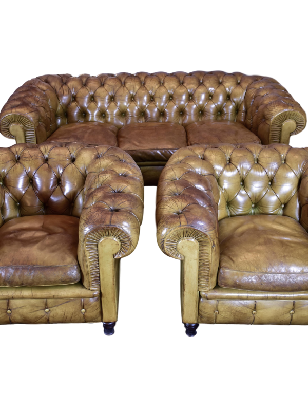 Vintage Italian Poltrona Frau Chesterfield sofa Online Hot Sale