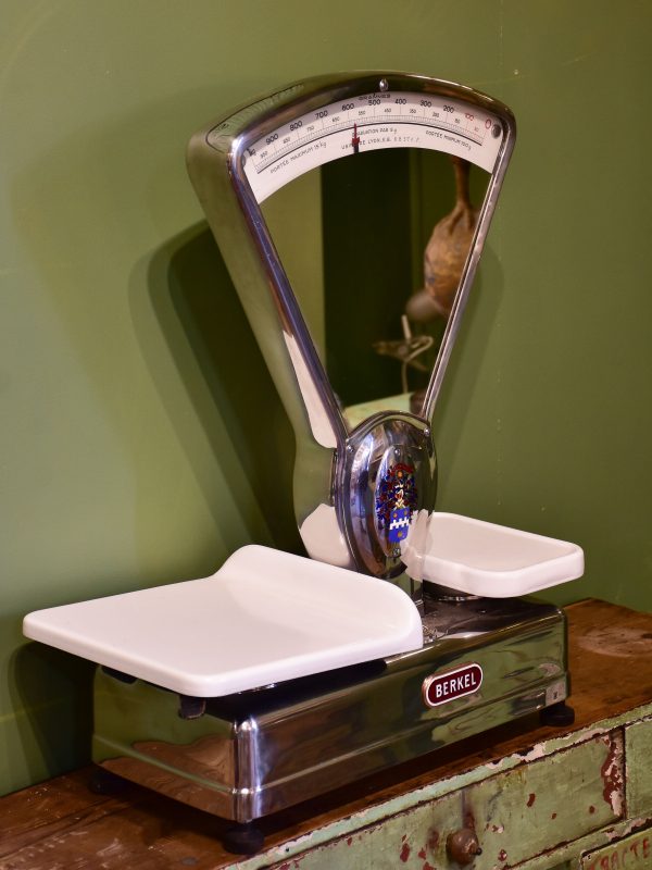 Pair of vintage French Berkel scales Online Hot Sale