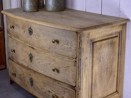 18th Century French commode with three drawers For Discount