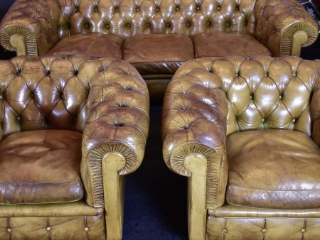 Vintage Italian Poltrona Frau Chesterfield sofa Online Hot Sale